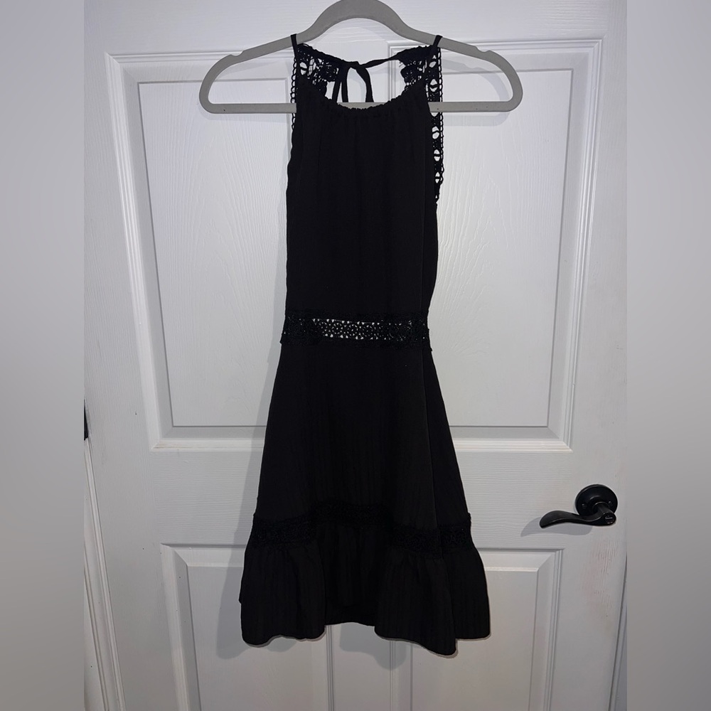 SHEIN Black Backless Dress with Lace Accents